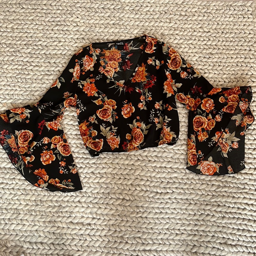 Cropped blouse